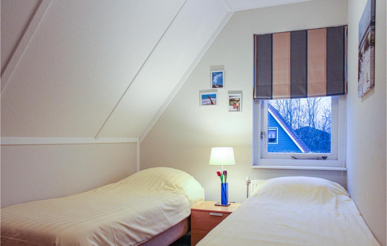 3 Bedroom Lovely Home In Zonnemaire Esterno foto