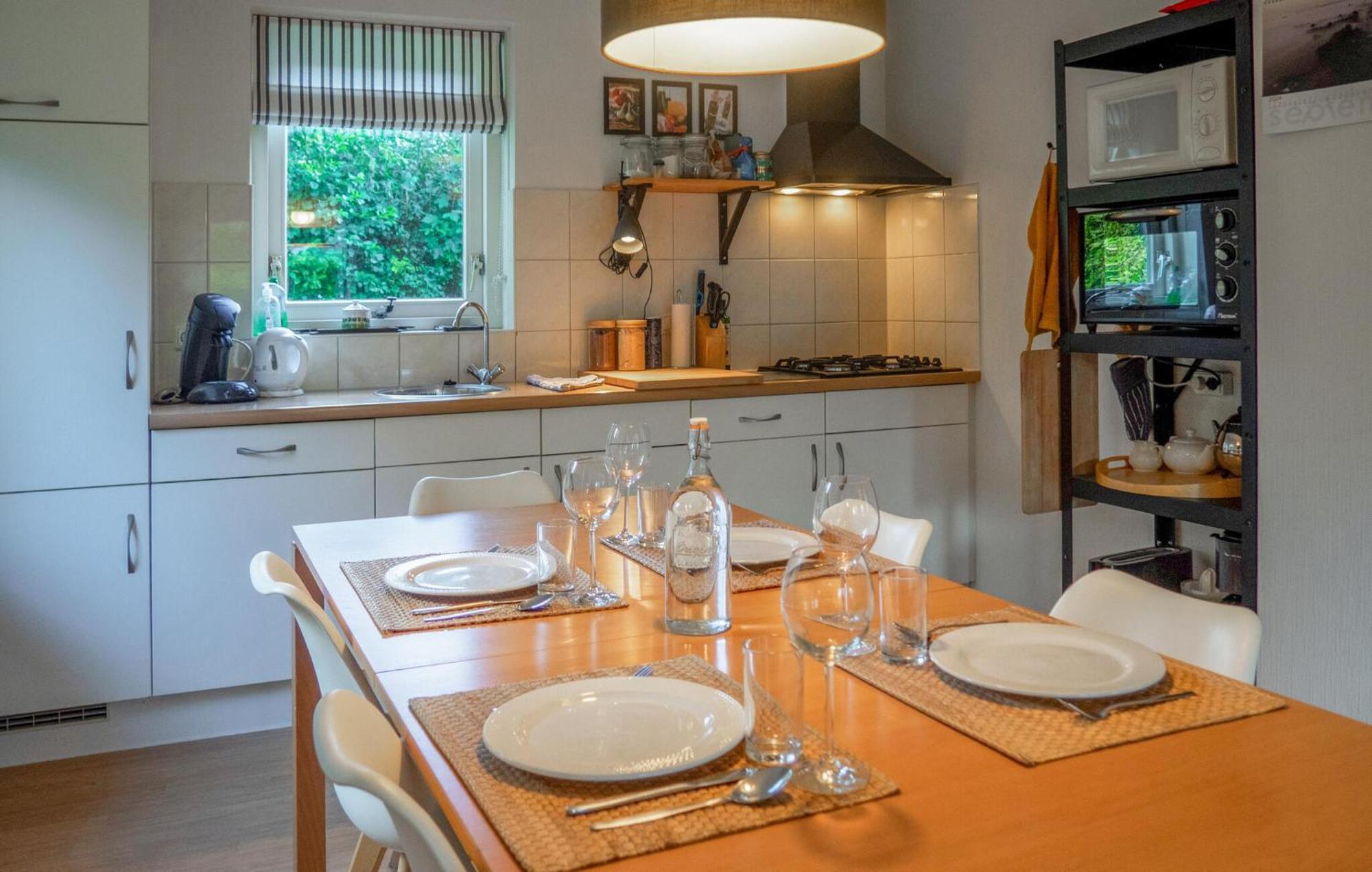 3 Bedroom Lovely Home In Zonnemaire Esterno foto