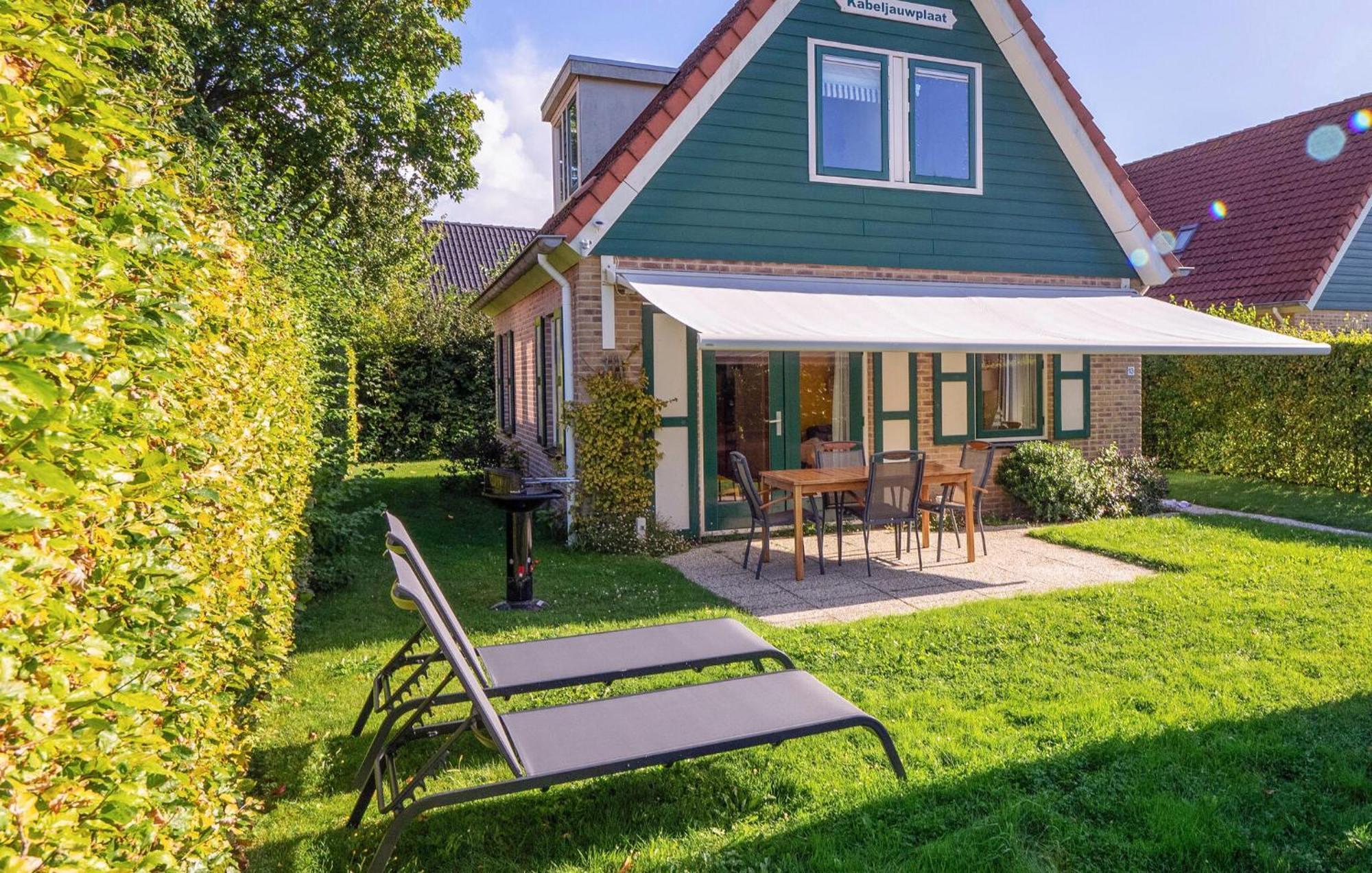 3 Bedroom Lovely Home In Zonnemaire Esterno foto