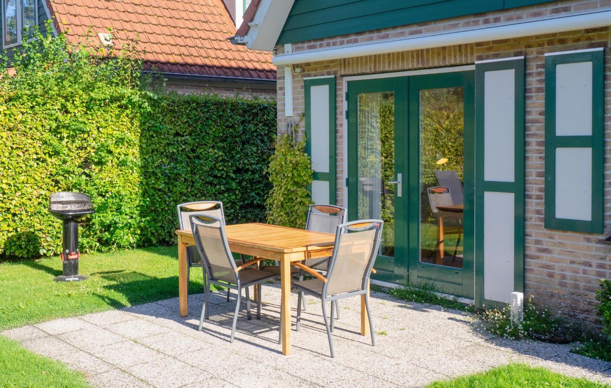 3 Bedroom Lovely Home In Zonnemaire Esterno foto